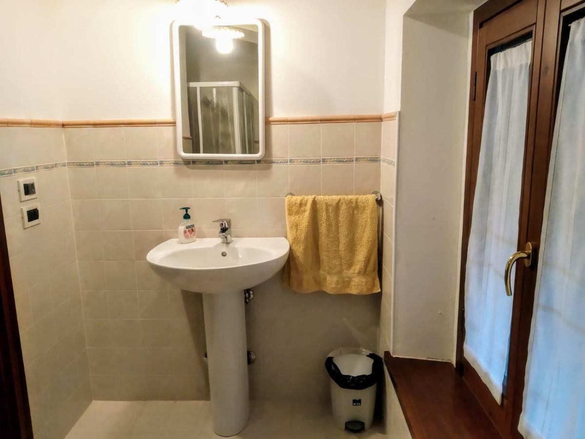 La Dolce Vita Clastra Bagian luar foto